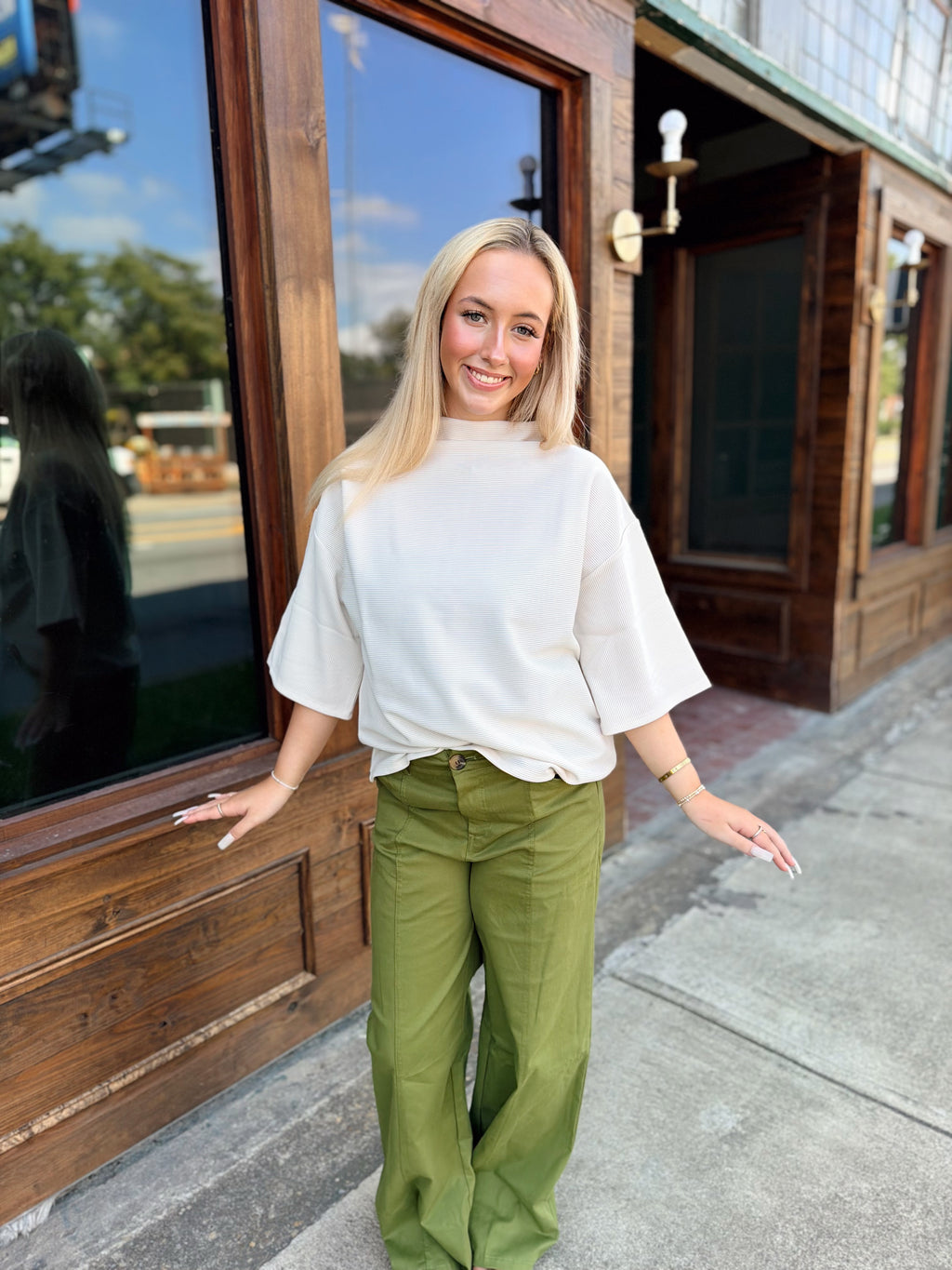 Mock Turtleneck Short Sleeve Pullover Top- Ivory