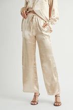 Timeless Moments Pants ee18b0cdb1071c78867bec4c5ab17beaec20738a792f5b919721c3d33da2691b_ddf9e430-a532-4ed4-919a-18aad48e642a description